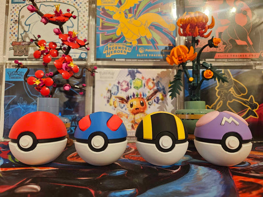 Set van 4, Poke Ball, Great Ball, Ultra Ball & Master Ball 7cm
